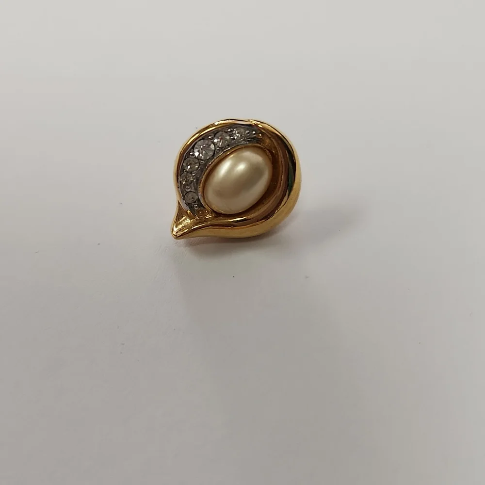 Vintage gold tear drop pearl & diamond earrings